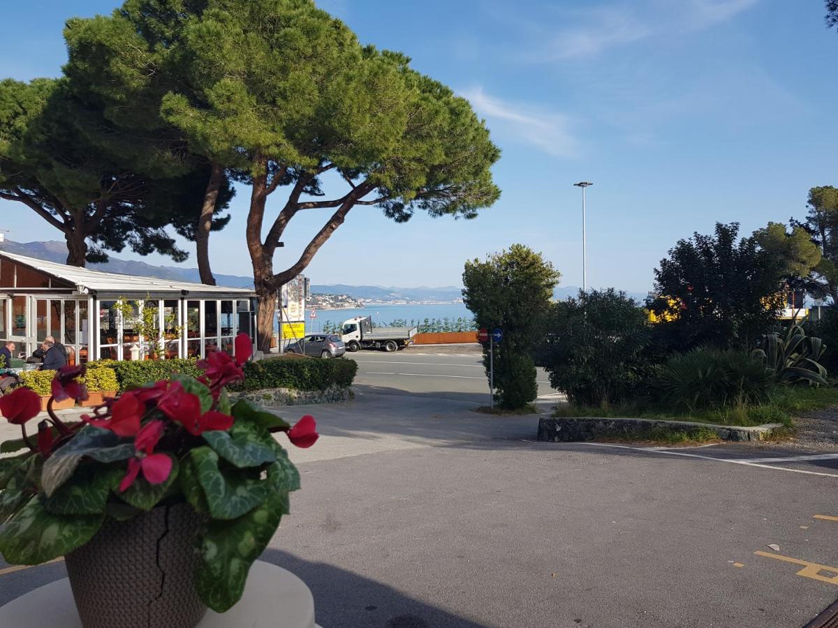 Apartment La Perla Di Puntabella Varazze